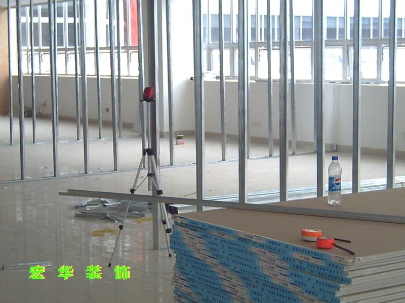 現场隔墙工程2f.jpg